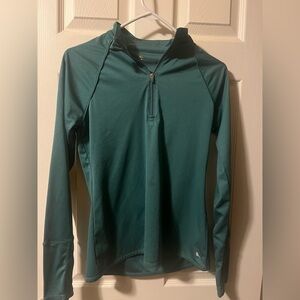 athletic pullover with zipper 
size-s